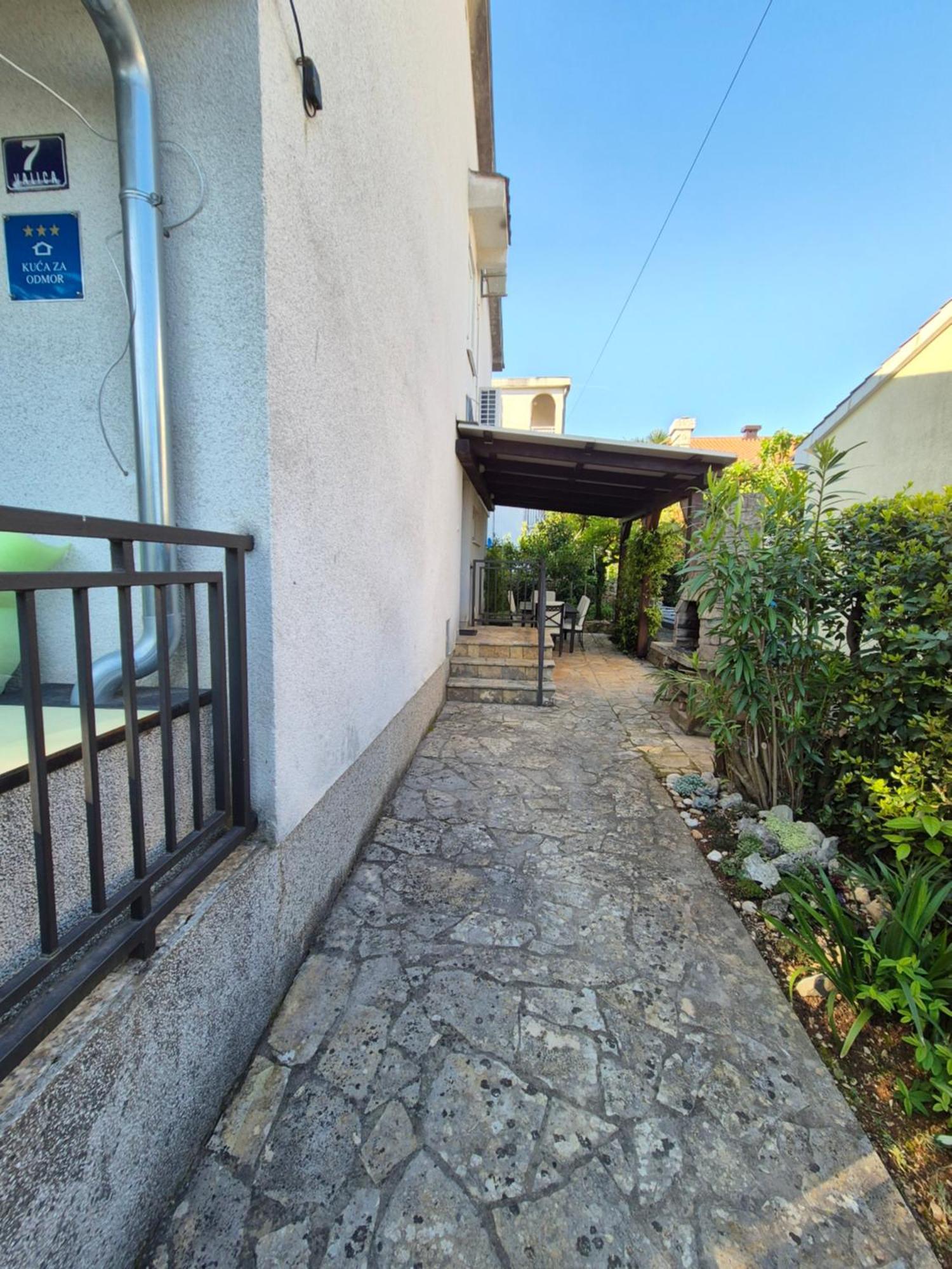 Holiday Home Marija Vantacici Zewnętrze zdjęcie